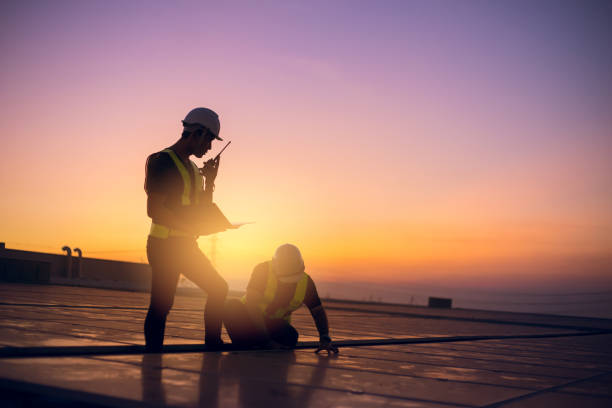 Best Roof Maintenance Services  in Smithville, OH